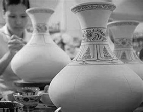 Gốm sứ Bát Tràng - vẻ đẹp truyền thống Việt Nam