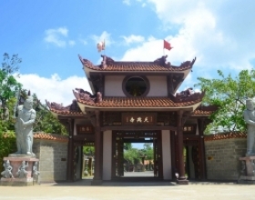 Chùa Thiên Hưng - ngôi chùa linh thiêng và cổ kính