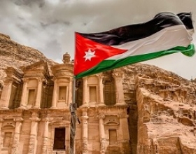 Petra – Thành Phố Đá Cổ Kỳ Bí Giữa Sa Mạc Jordan