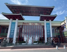 Không Khí Tết Nguyên Đán Tại Chợ Phước Lộc Thọ - Little Sài Gòn