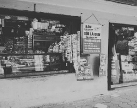 Tiệm Tạp Hóa Đầu Ngõ – Một Góc Nhớ Không Tên